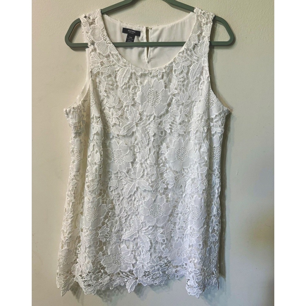 Alfani Woman 14W White Floral Lace Sleeveless Tank Top Lined Blouse Keyhole
